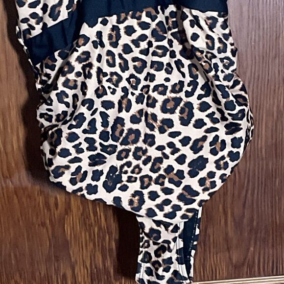 New CUPSHE Brown & Black Leopard Print XL One Piece Swimsuit NWT Ties in Back - Picture 3 of 9